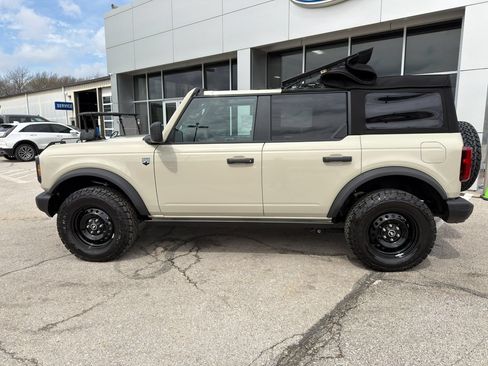 New 2026 Ford Bronco Big Bend w/ Black Diamond Package AWD/4WD image 4