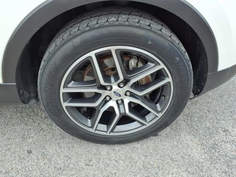 Used 2016 Ford Explorer Sport w/ Equipment Group 401A AWD/4WD image 7