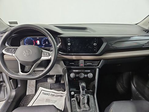 Certified 2022 Volkswagen Taos SEL image 14