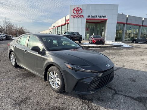 New 2026 Toyota Camry LE image 2