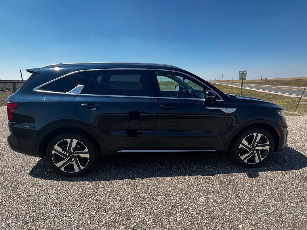 Used 2024 Kia Sorento EX AWD/4WD image 6