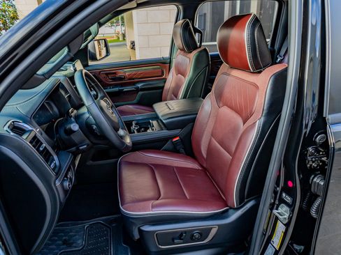 Used 2025 RAM 1500 Limited image 30