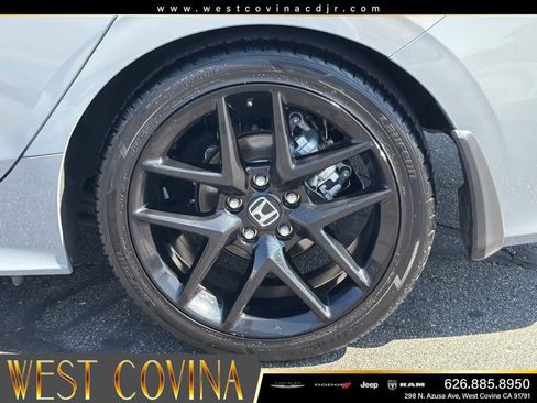 Used 2025 Honda Civic Sport image 17