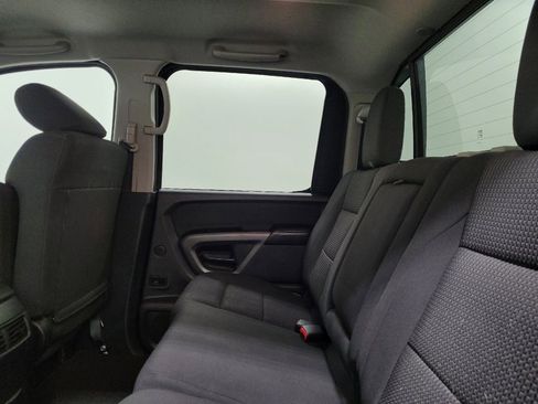 Used 2015 Nissan Titan SV w/ SV Value Truck Package AWD/4WD image 18