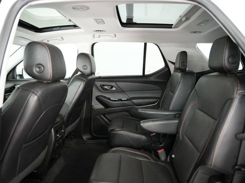 Used 2018 Chevrolet Traverse Premier AWD/4WD image 41