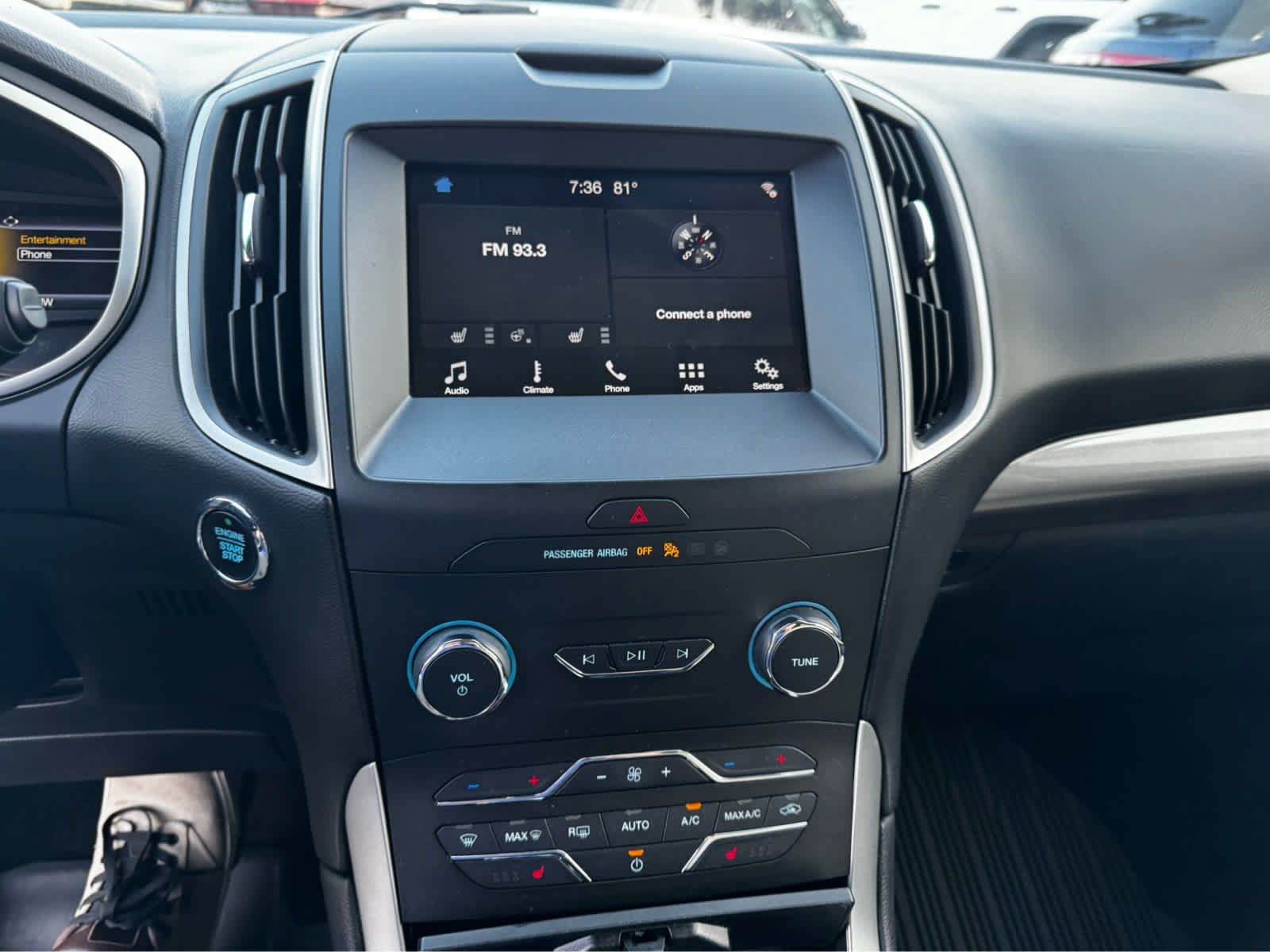 Used 2019 Ford Edge SEL w/ Equipment Group 201A AWD/4WD image 4