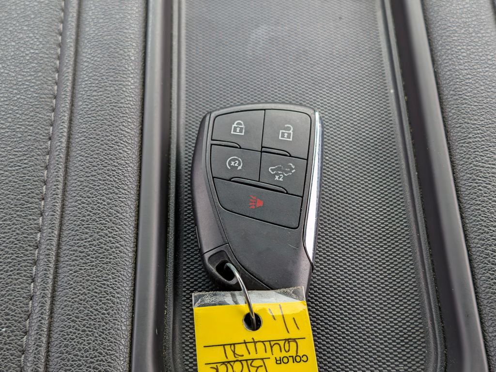 Used 2022 Chevrolet Silverado 1500 LT Trail Boss w/ LT Trail Boss Premium Package AWD/4WD image 39