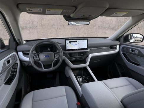 New 2026 Ford Explorer Platinum w/ LUX Leather Package AWD/4WD image 9
