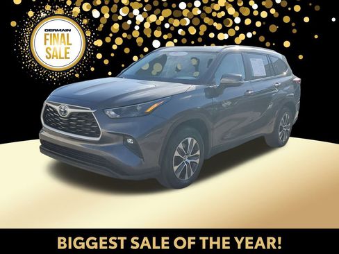 Certified 2024 Toyota Highlander XLE image 1