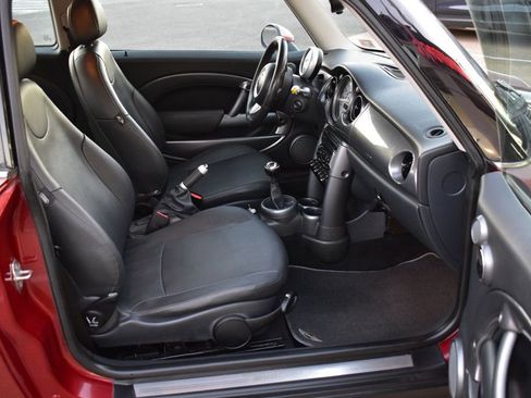 Used 2006 MINI Cooper Hardtop image 17
