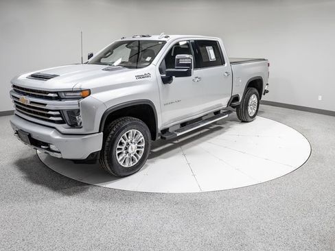 Used 2022 Chevrolet Silverado 3500 High Country image 36