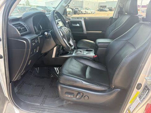 Used 2018 Toyota 4Runner Limited AWD/4WD image 34