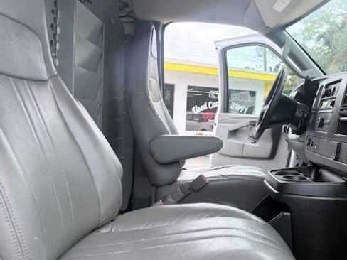 Used 2017 Chevrolet Express 2500 2500 3dr Extended Cargo Van image 11