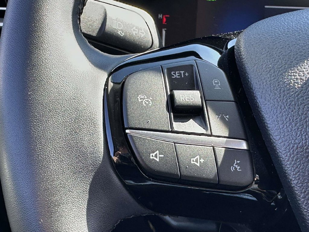 Certified 2023 Ford Escape SE FWD image 14