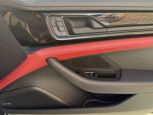 New 2025 Porsche Panamera 4 image 21