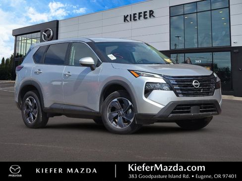 Used 2025 Nissan Rogue SV FWD image 1