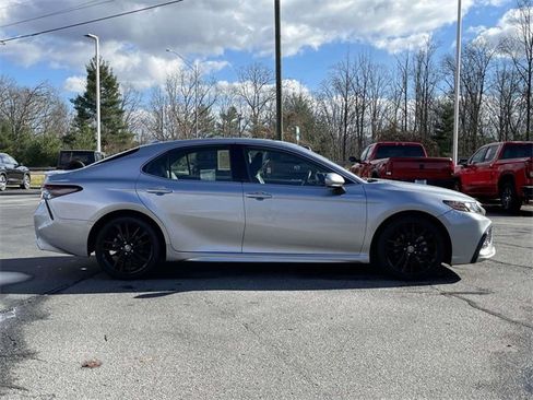Used 2024 Toyota Camry XSE image 6