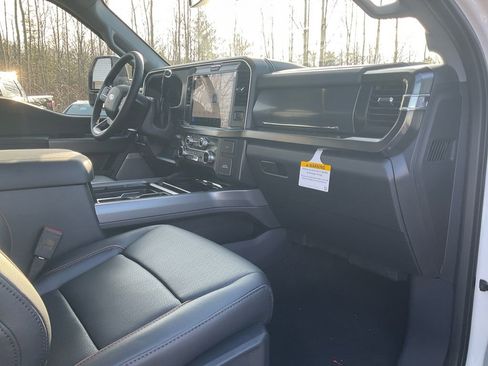 New 2026 Ford F250 Lariat w/ Black Appearance Package AWD/4WD image 11