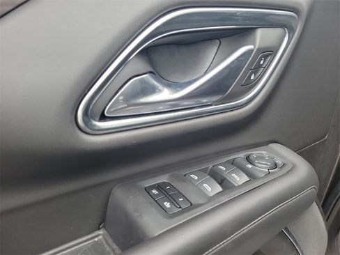 Used 2021 Chevrolet Tahoe Z71 image 22