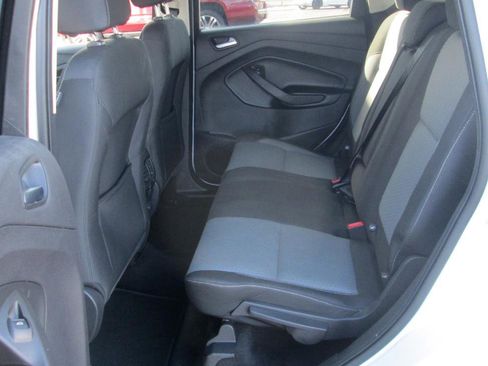 Used 2017 Ford Escape SE image 14