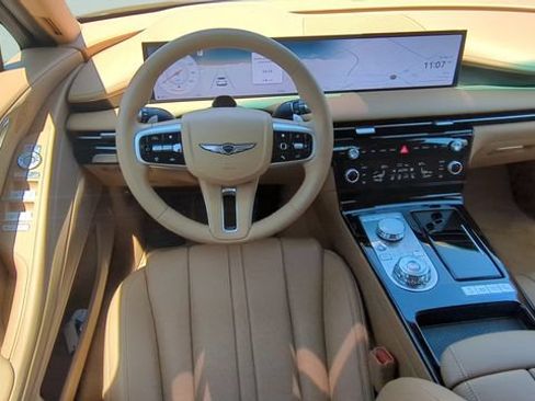 Certified 2025 Genesis G80 2.5T AWD/4WD image 11
