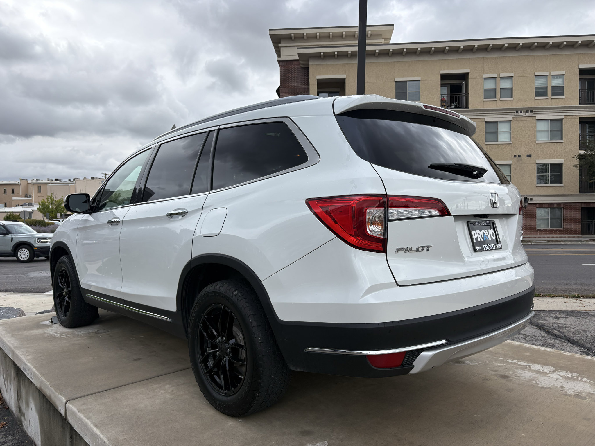 Used 2021 Honda Pilot Elite image 12
