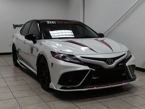 Used 2019 Toyota Camry XSE image 12