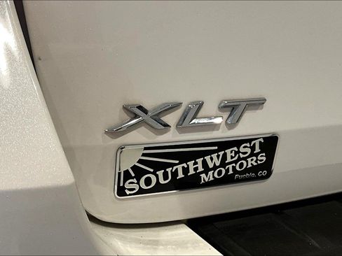 Used 2023 Ford Explorer XLT AWD/4WD image 24