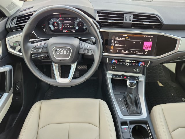 Used 2024 Audi Q3 2.0T Premium Plus w/ Premium Plus Package AWD/4WD image 27