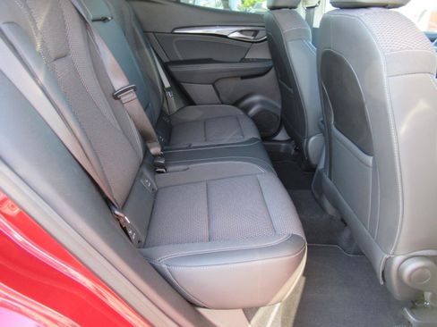 Used 2022 Buick Envision Preferred FWD image 29