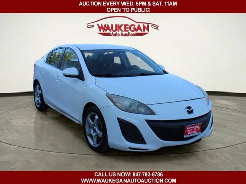 Used 2011 MAZDA MAZDA3 i Sport FWD image 3