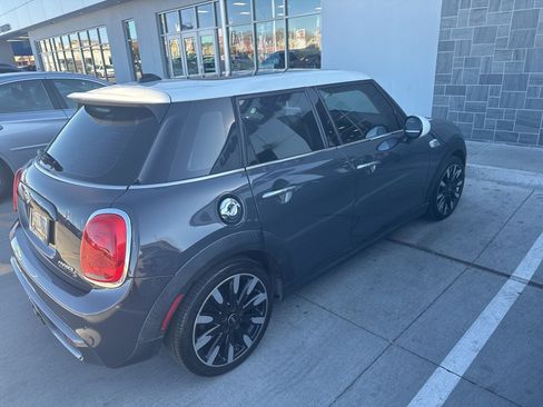 Used 2017 MINI Cooper S image 3