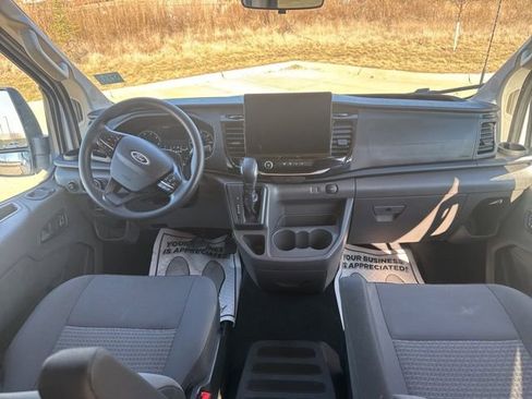 Used 2024 Ford Transit 350 XLT image 22