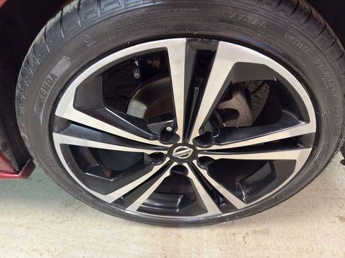 Used 2021 Nissan Sentra SR image 32