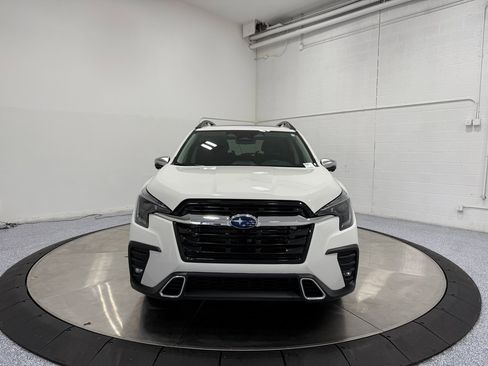 Used 2023 Subaru Ascent Touring image 2