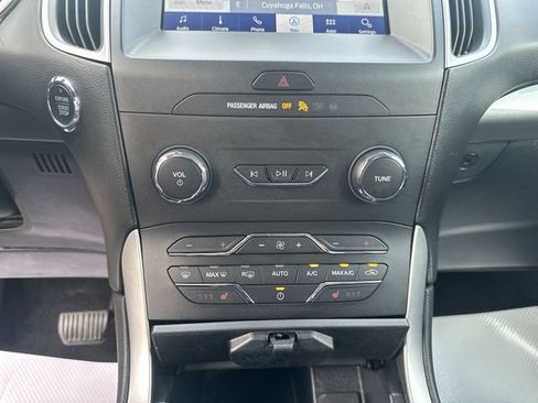 Used 2019 Ford Edge SEL w/ Equipment Group 201A AWD/4WD image 18