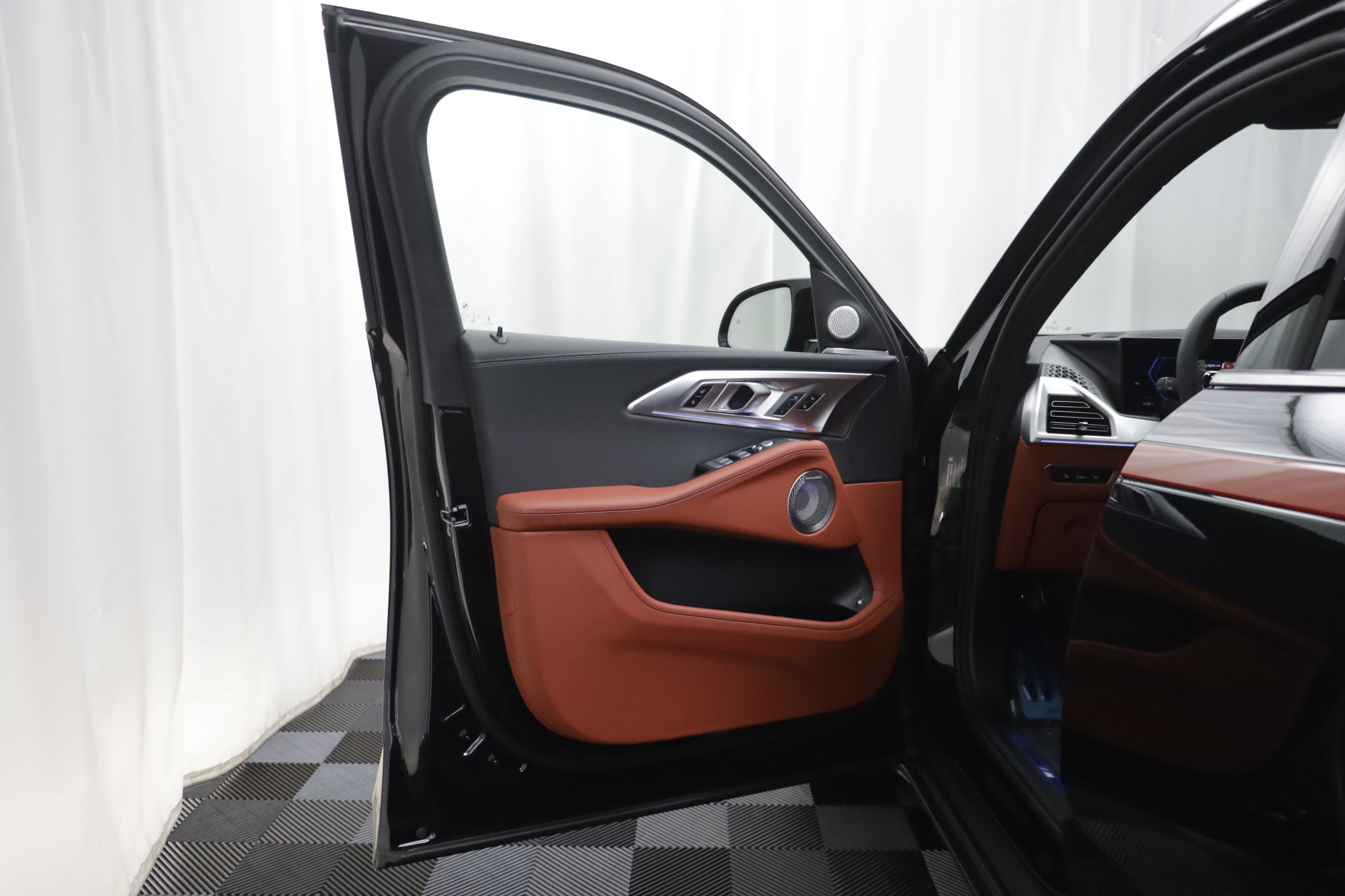New 2027 BMW XM Label Red AWD/4WD image 7