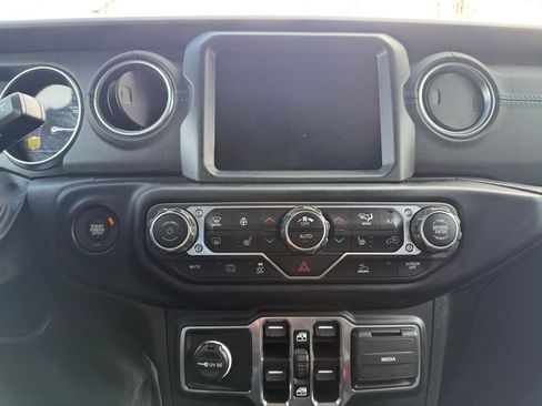 Used 2023 Jeep Wrangler Unlimited Rubicon 4xe w/ Steel Bumper Group image 23