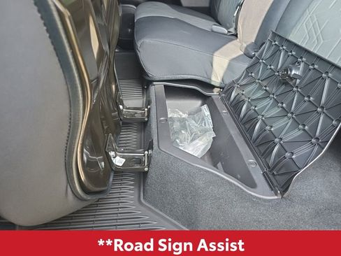 Used 2021 Toyota Tacoma TRD Off-Road image 16