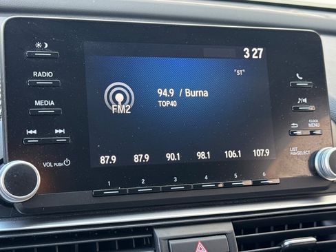 Used 2018 Honda Accord Hybrid image 20