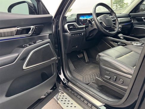 Certified 2024 Kia Telluride SX w/ Towing Package image 15