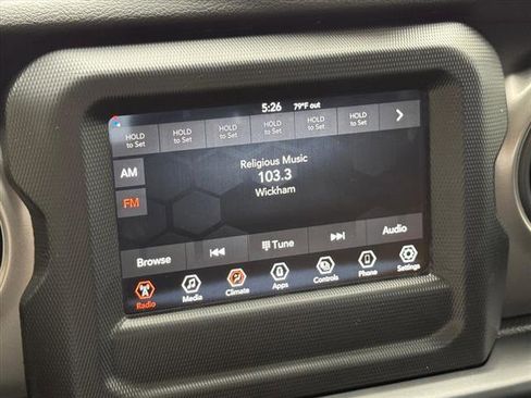 Certified 2023 Jeep Gladiator Sport AWD/4WD image 17