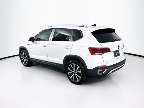 Used 2022 Volkswagen Taos SE AWD/4WD image 5