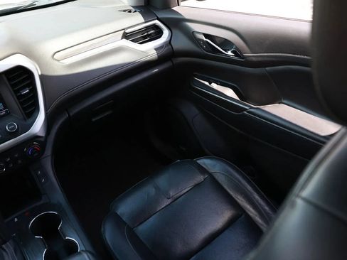 Used 2019 GMC Acadia SLT FWD image 14