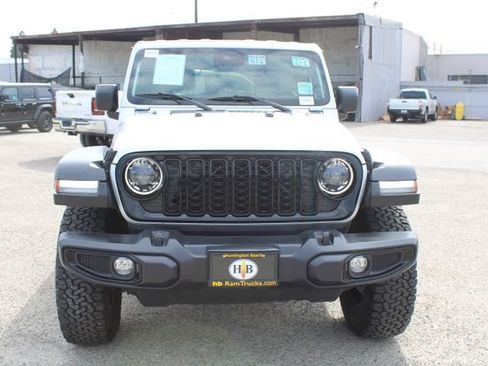 Used 2024 Jeep Wrangler Unlimited Sport AWD/4WD image 2