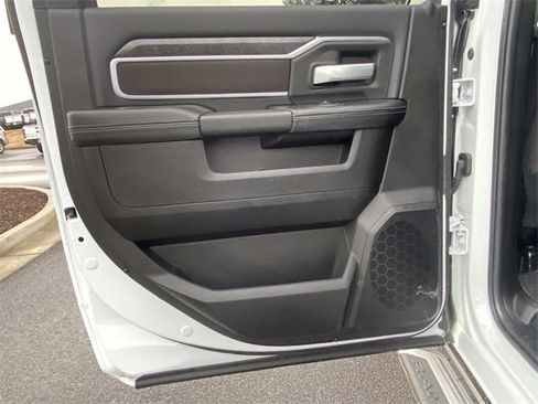 Used 2024 RAM 2500 Big Horn image 16