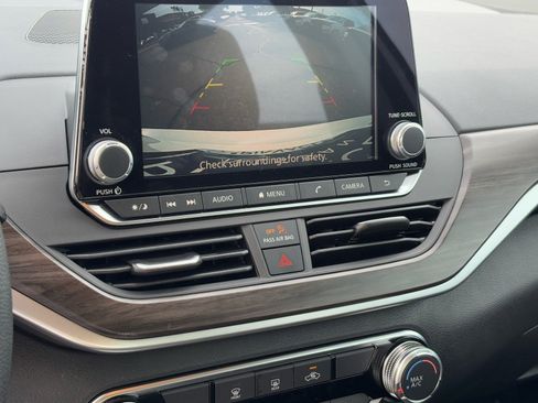 New 2025 Nissan Altima 2.5 SV image 25