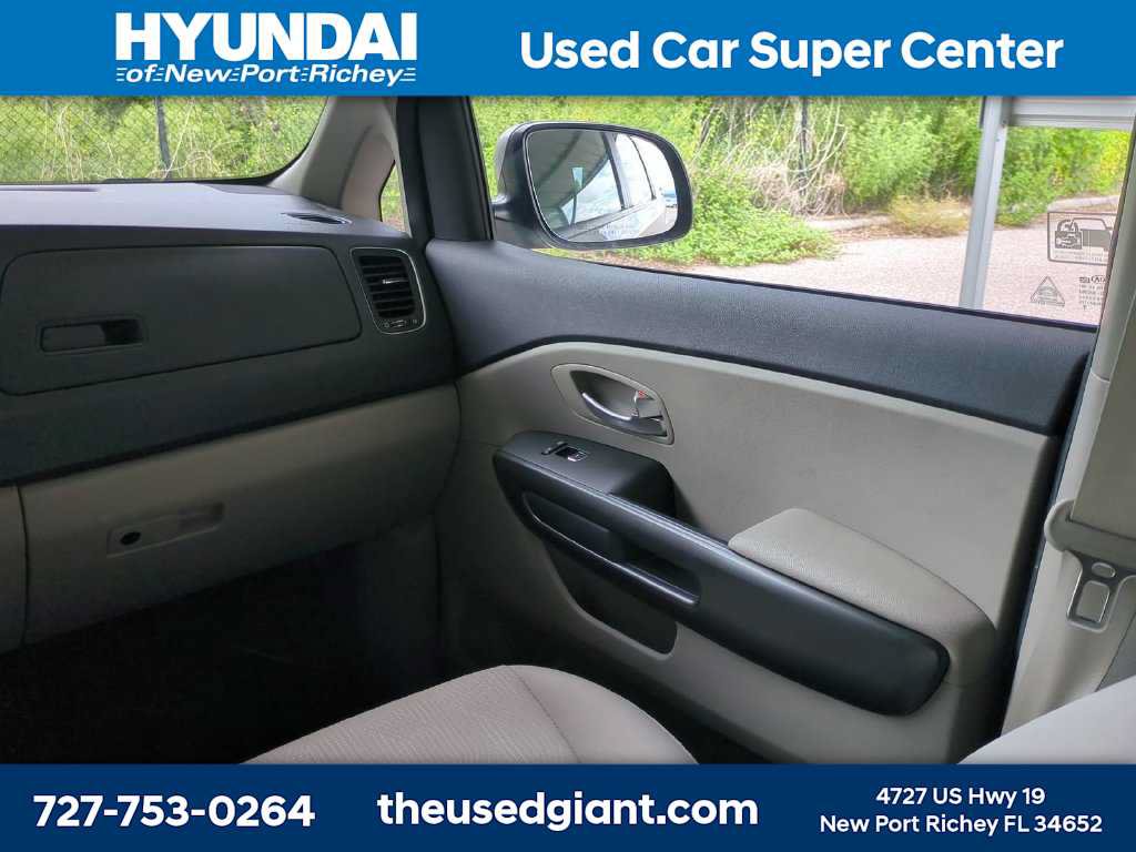 Used 2021 Kia Sedona LX FWD image 18