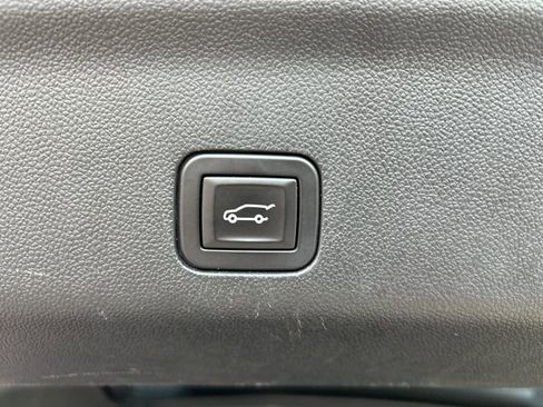 Used 2024 GMC Yukon XL Denali w/ Max Trailering Package RWD image 12
