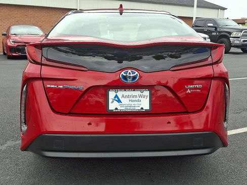 Used 2020 Toyota Prius Prime Limited w/ Carpet Mat Package FWD image 5